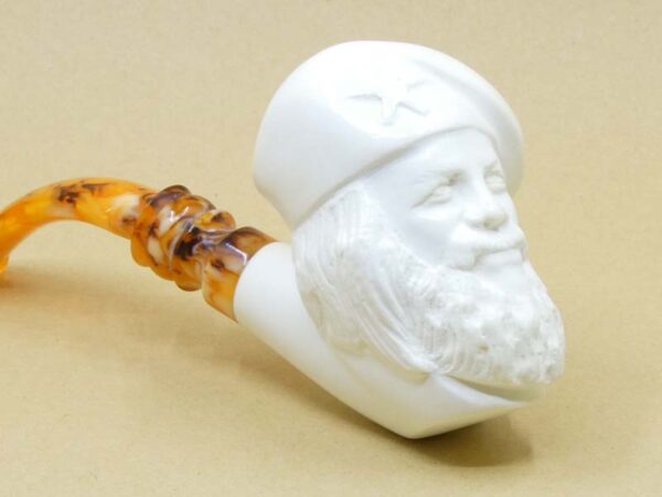 The Revolutionary Meerschaum Pipe - Small Close Up